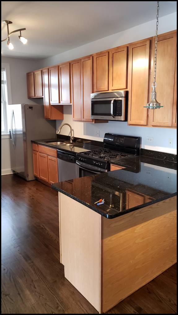Chicago. Lakeview kitchen cabinets refinishing"